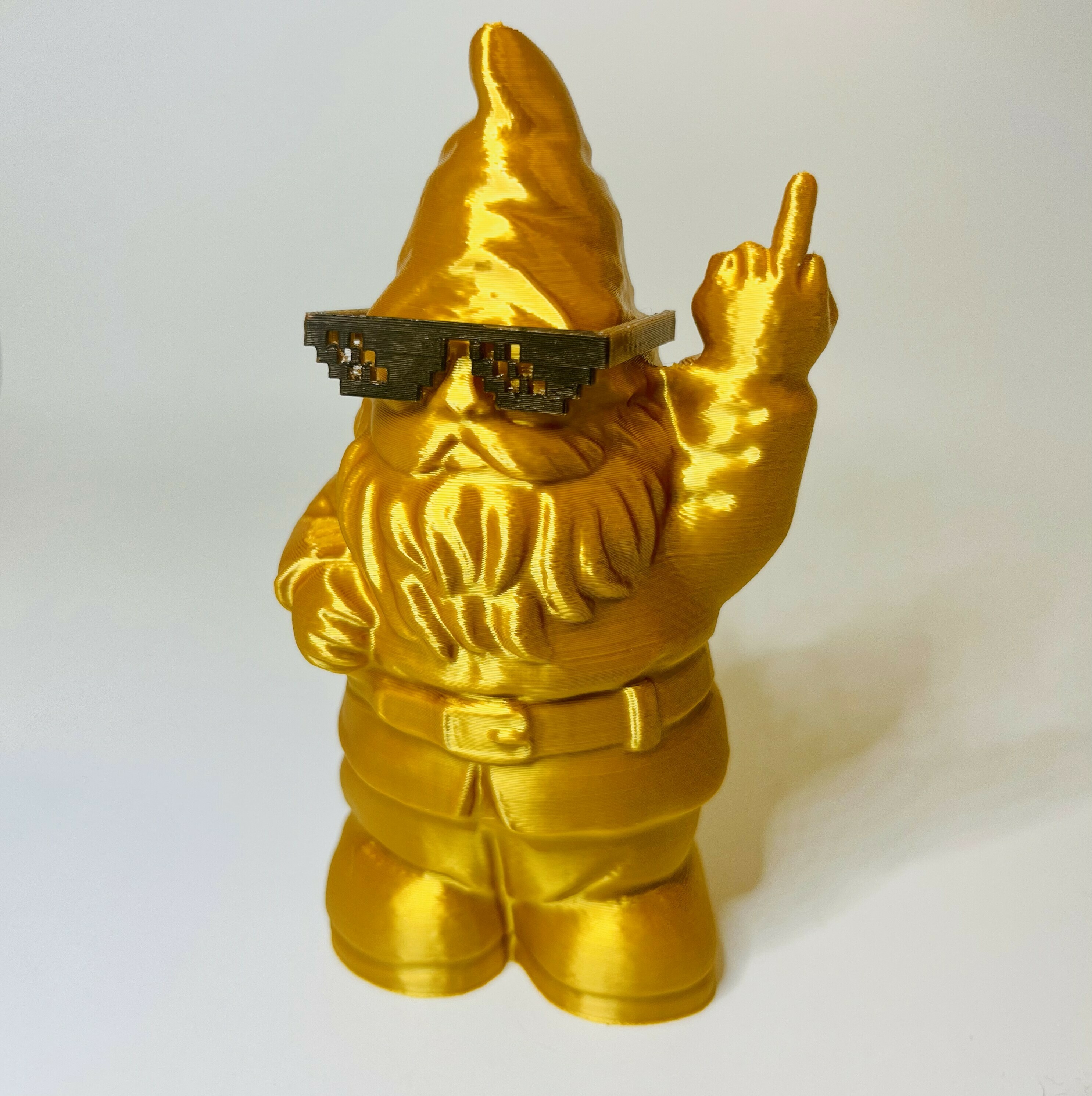 Dwarf middle finger thug life